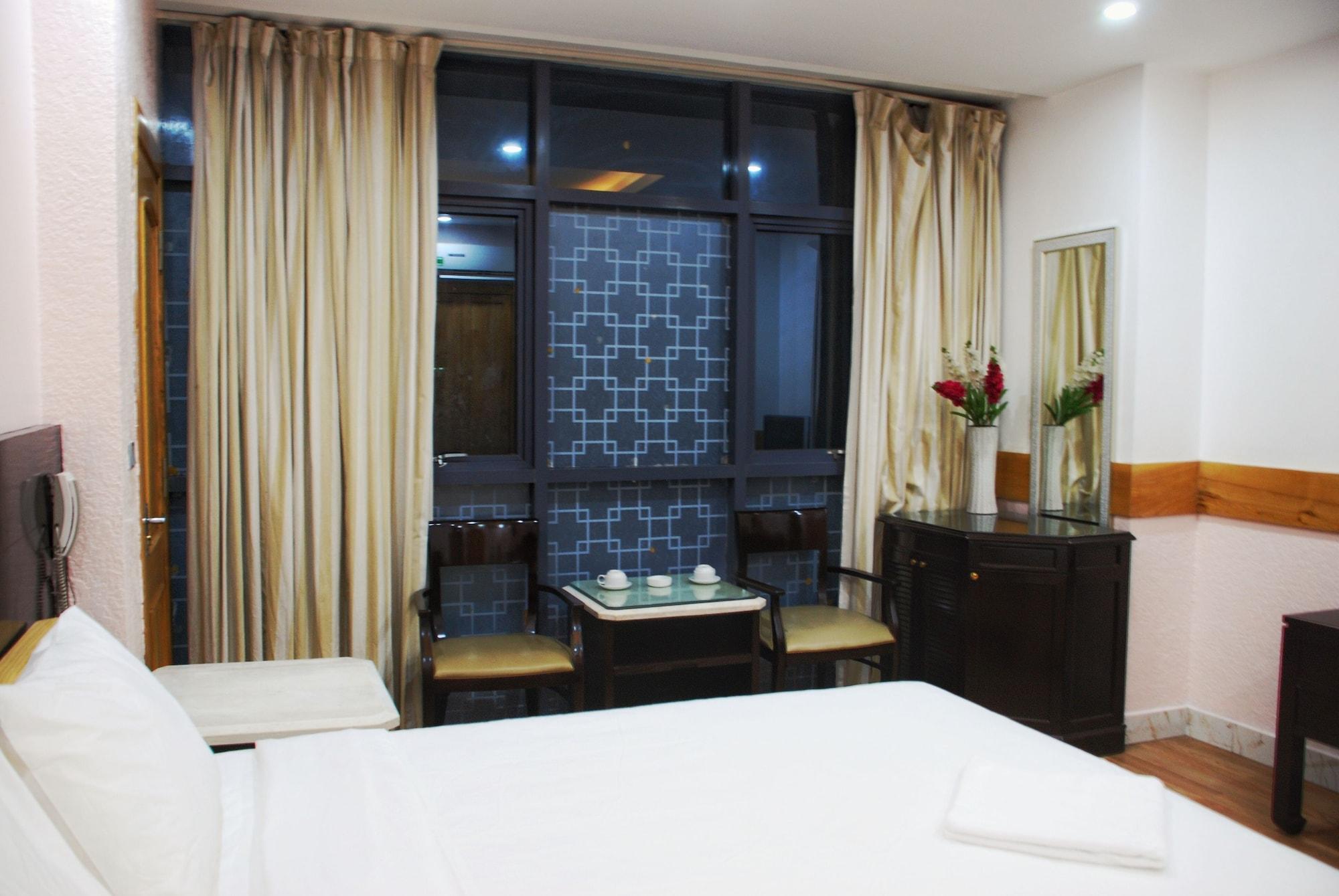 Nice Hotel Hotel 2*