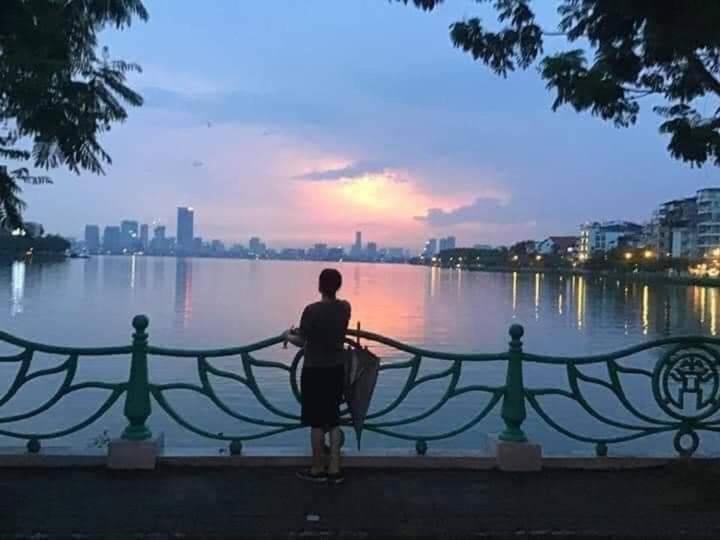 Price Ho Tay For Long Apartment *