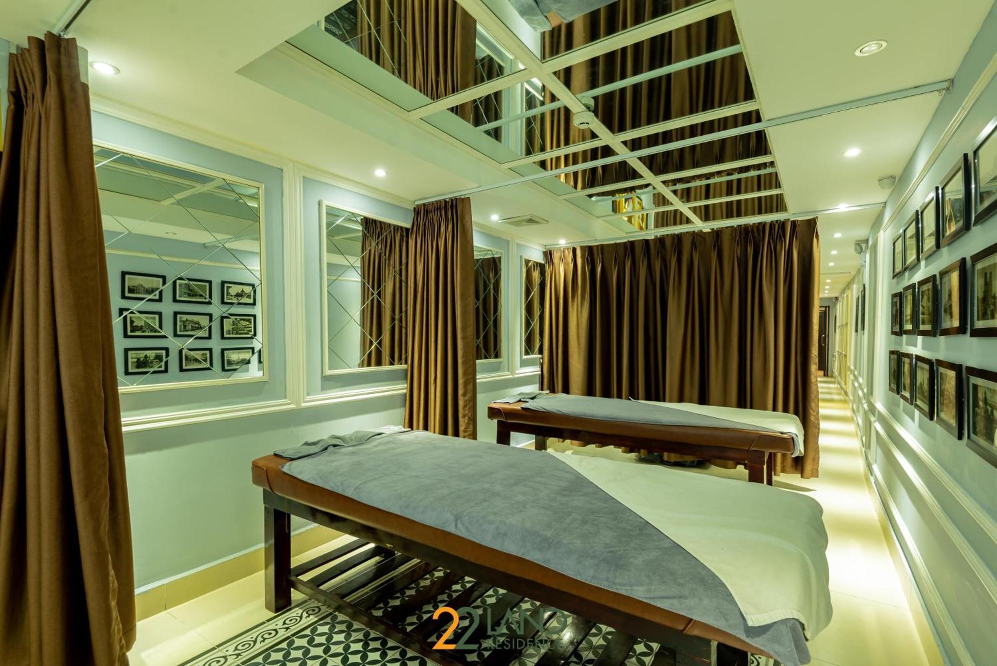 22land 71 Hang Bong Premium Hotel 4*
