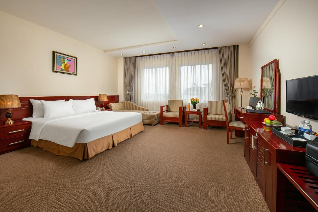 A25 - 705 Long Quan Hotel