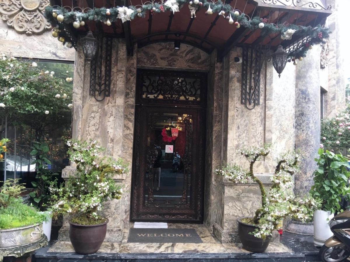 Hotel Halais