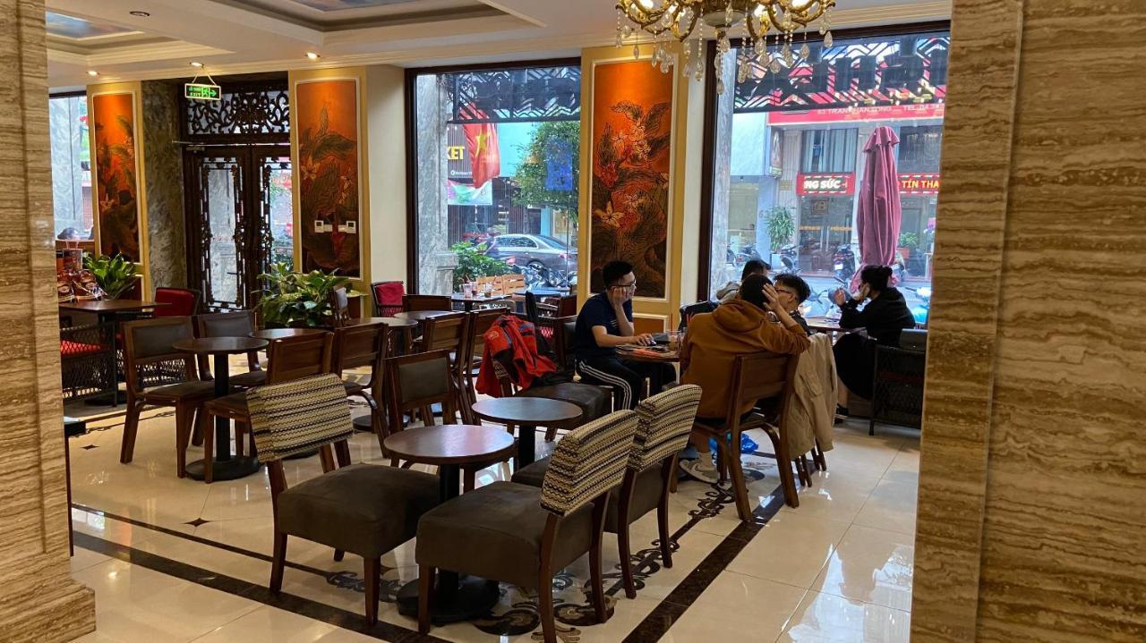 Halais Hotel 4*