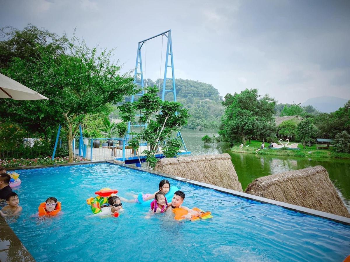 Holi Lakeside Ba Vi