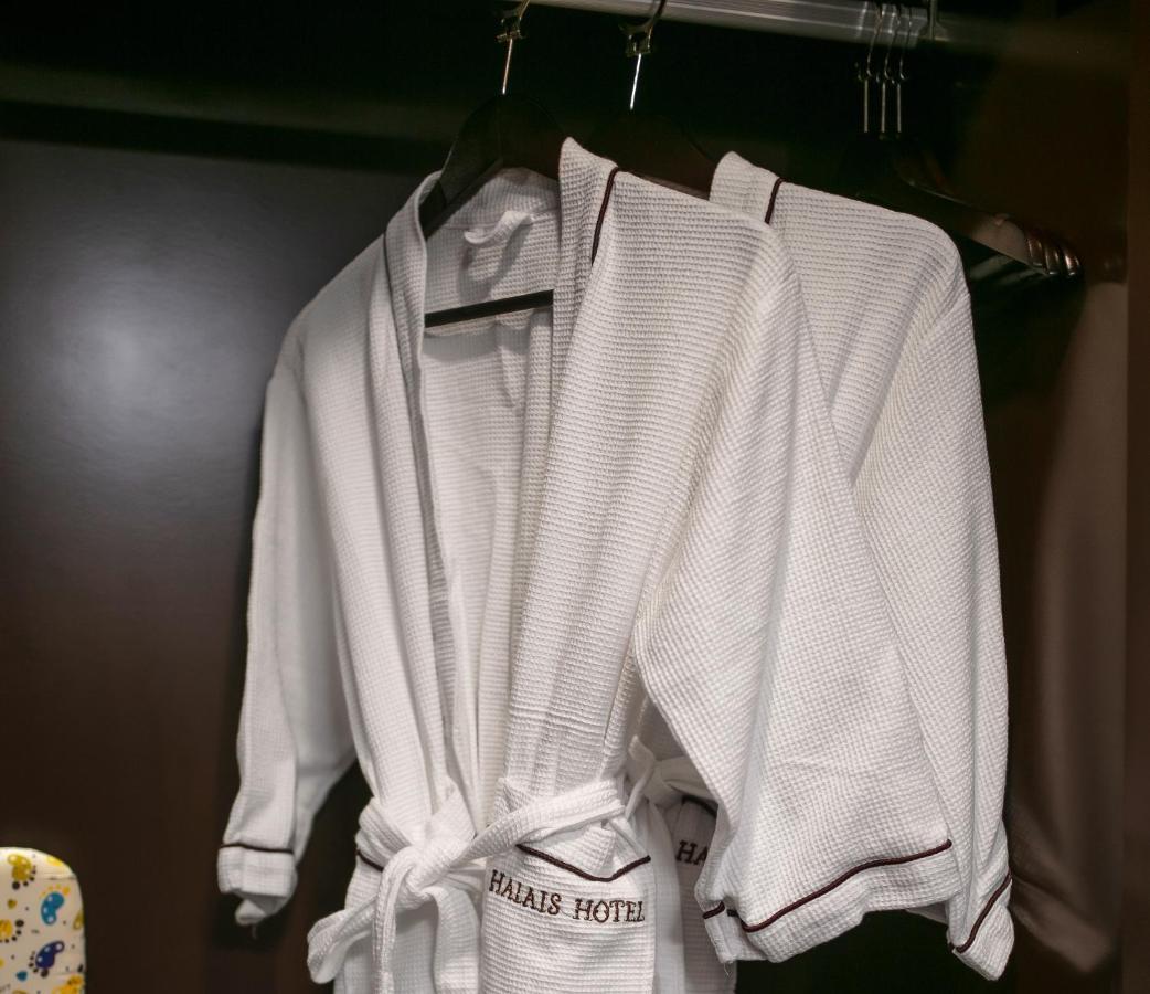 Halais Hotel 4*