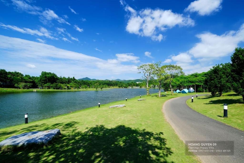 3 Phong Ngu Starsky Hoang Quyen 9- Flamingo Dai Lai Resort- Voi Be Boi & An Sang Mien Phi *