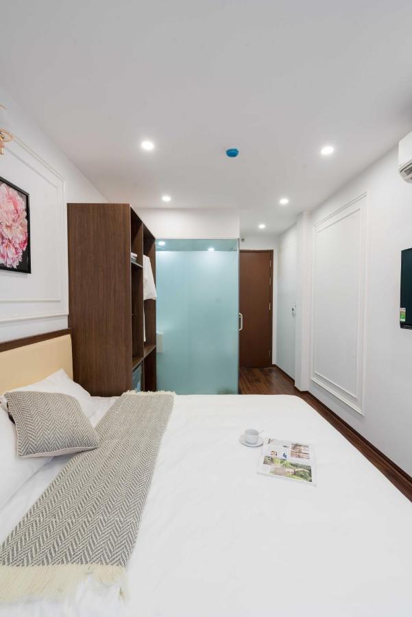 Charming Moon Hotel