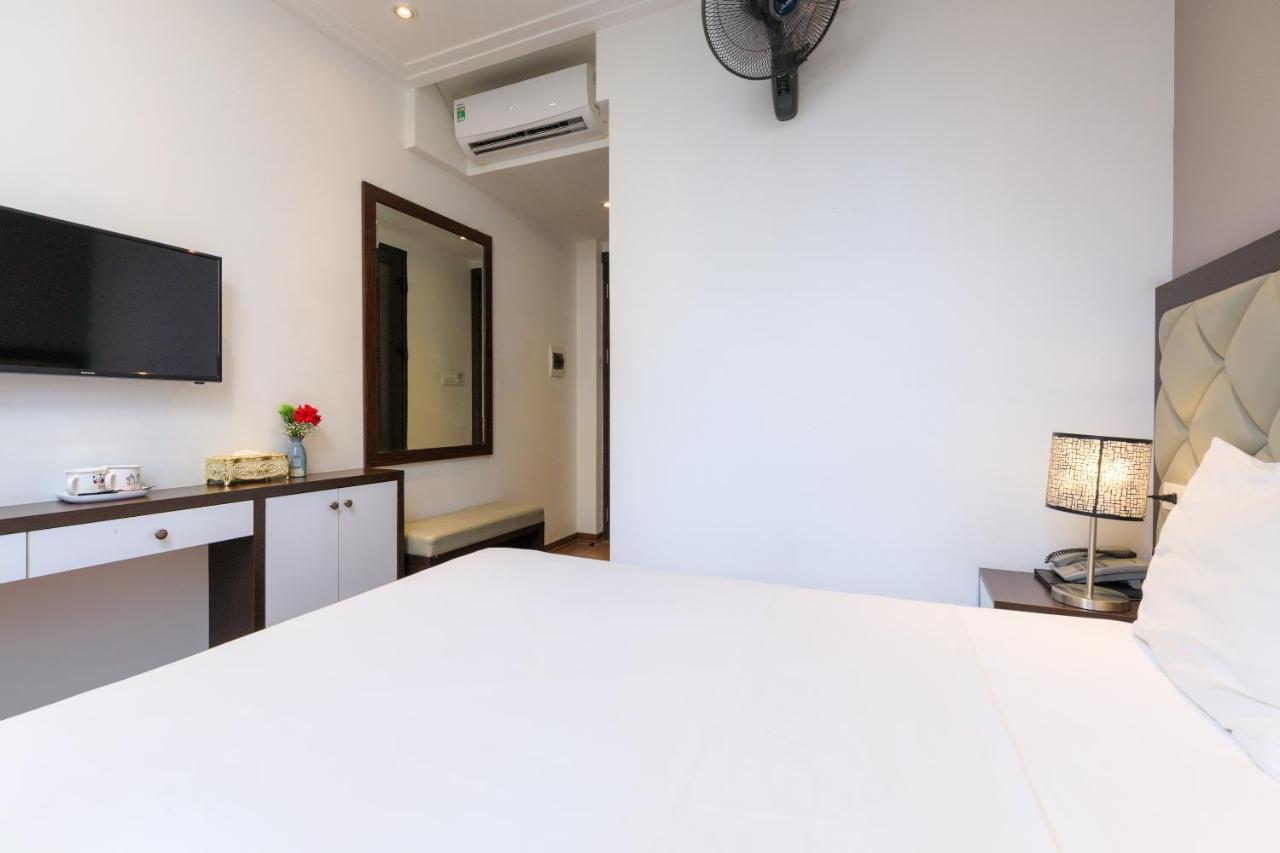 Hotel Yolo Wa Hanoi