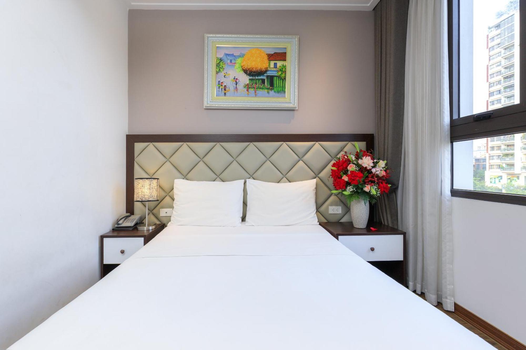 Yolo Wa Hotel Hanoi