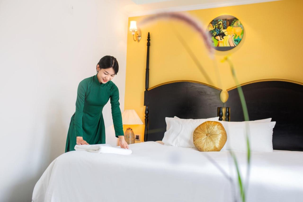 Hotel Center Silk Boutique & Travel