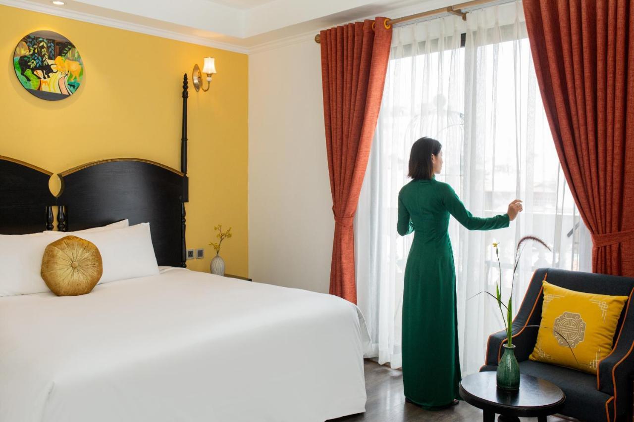 Hotel Center Silk Boutique & Travel