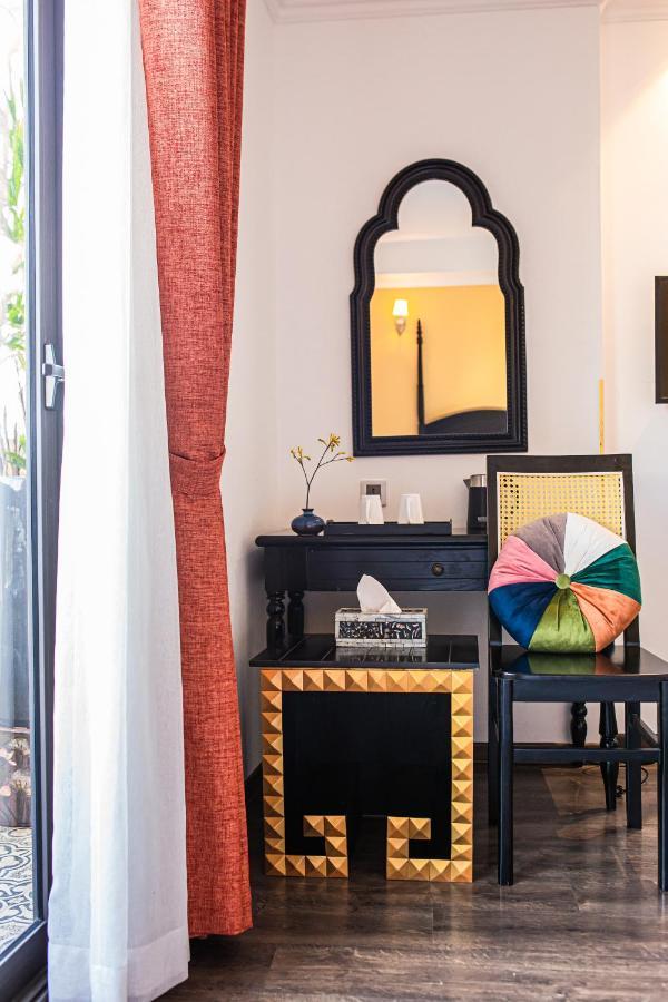 Hotel Center Silk Boutique & Travel