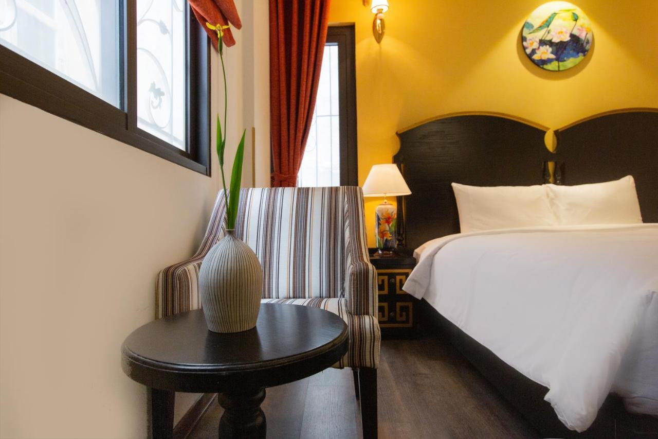 Center Silk Boutique & Travel Hotel