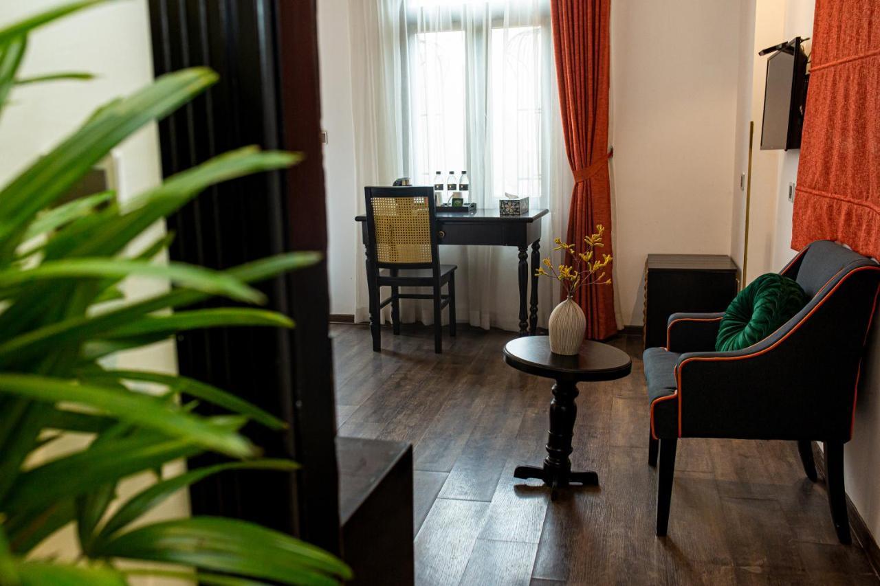 Center Silk Boutique & Travel Hanoi