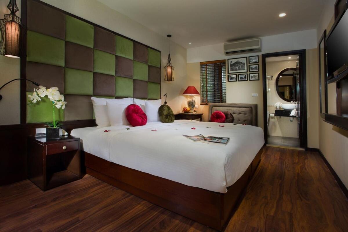 Hotel Ambassador & Travel Hanoi