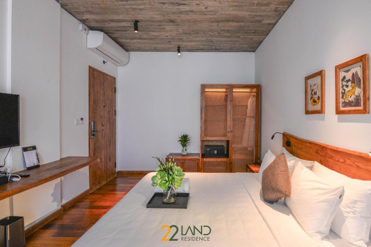 22land & 4* Hanoi