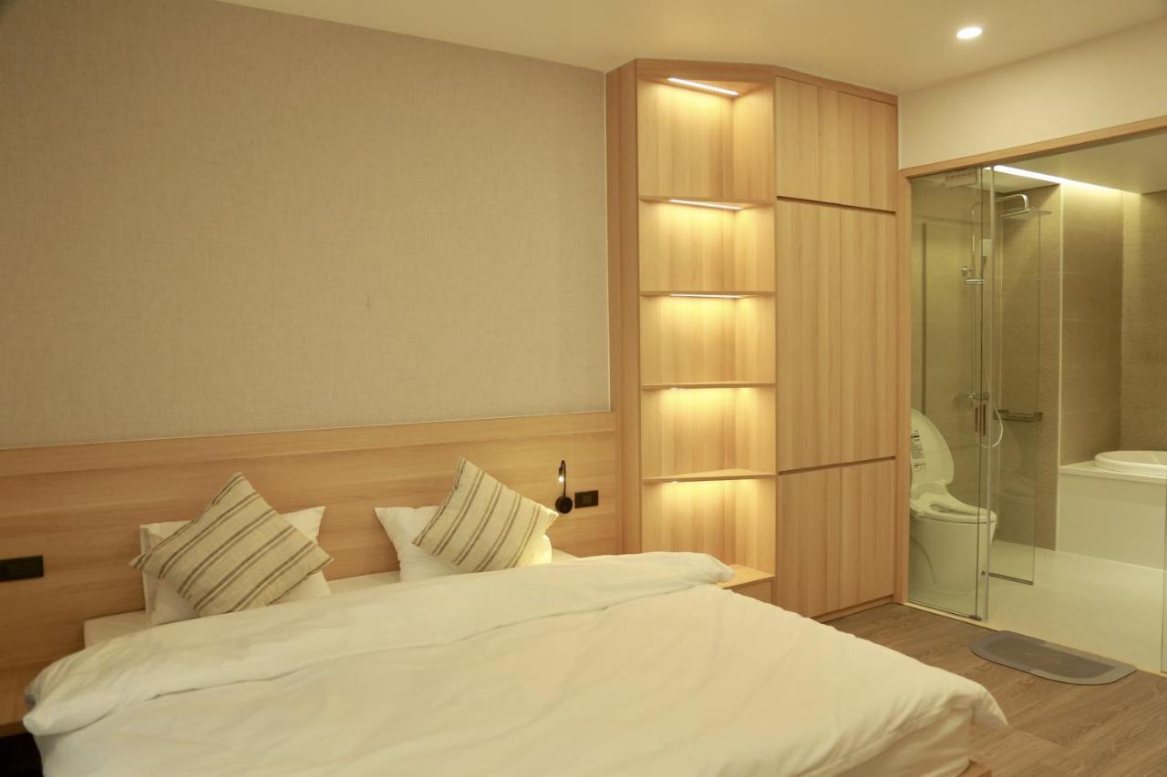 Ajisai Apartment