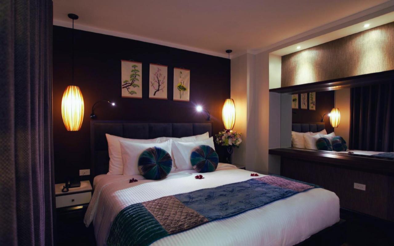 Emerald Waters Classy Hotel Hanoi