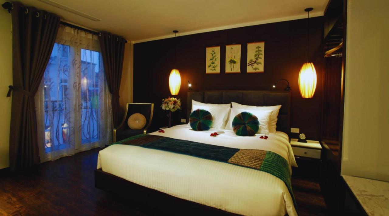 Emerald Waters Classy Hanoi