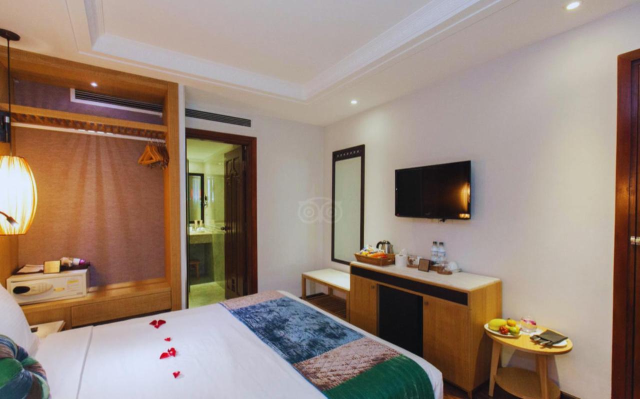 Hotel Emerald Waters Classy Hanoi