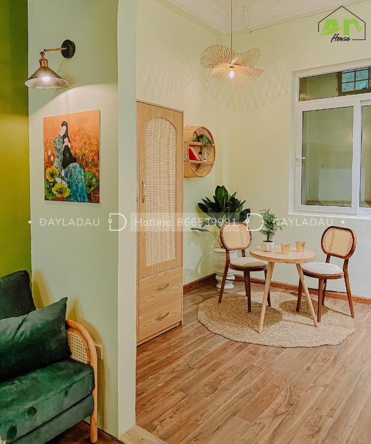 An House - Green Rustic Apt- Big Balcony - Netflix In Centre Apartment *