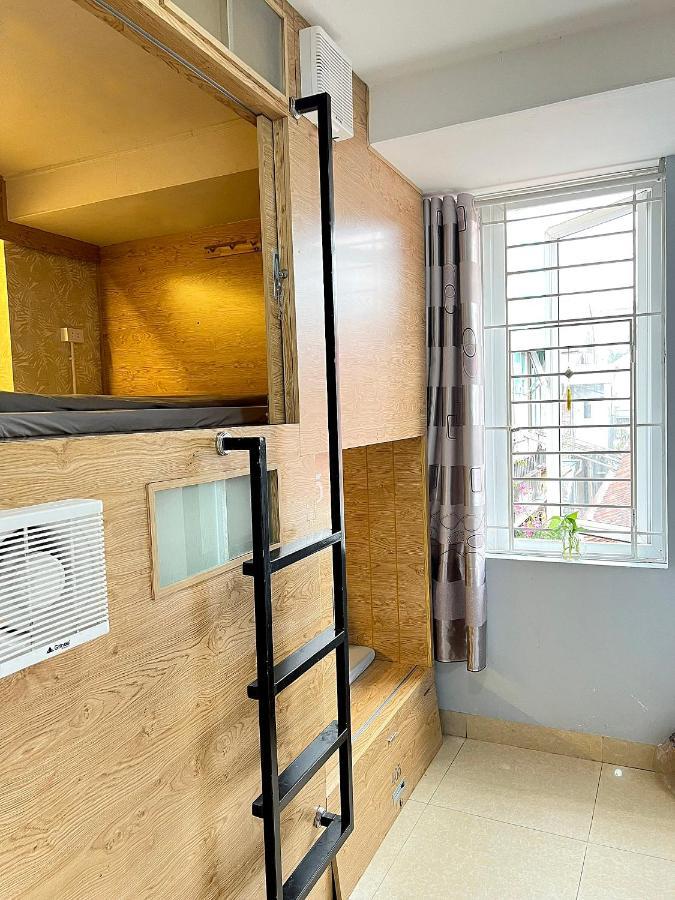 Trangtien Capsule hotel Hanoi