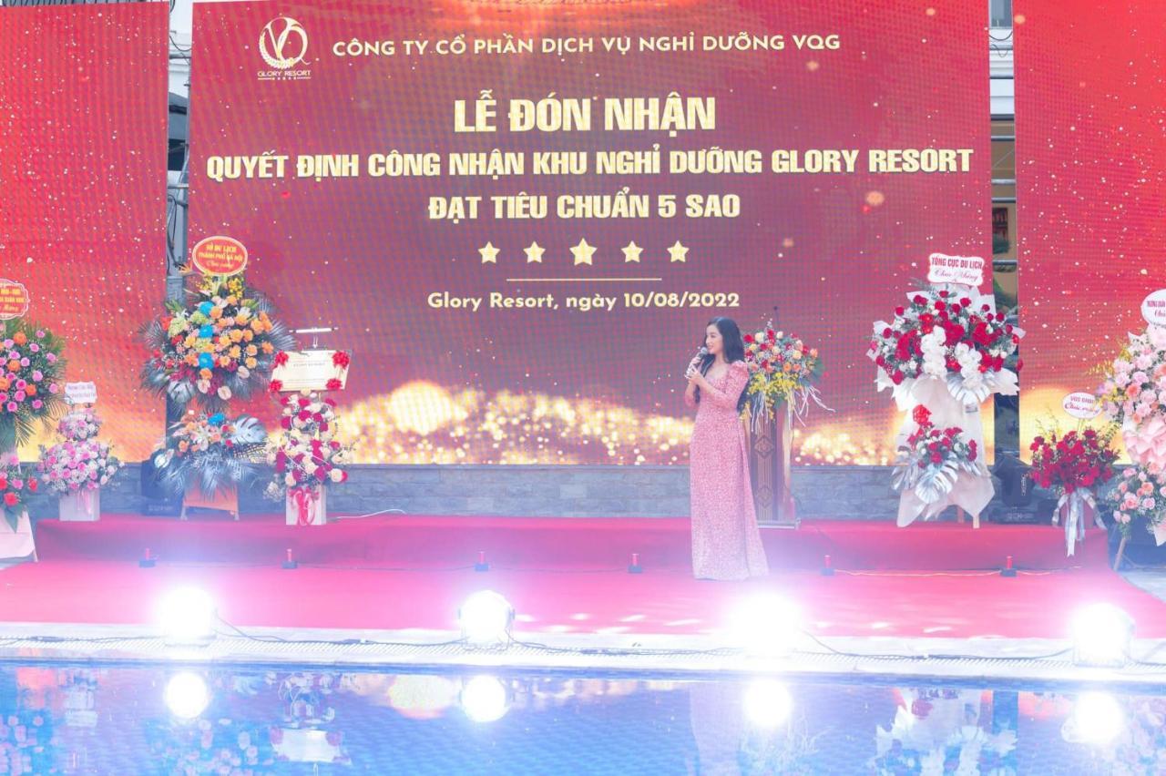 Glory * Hanoi