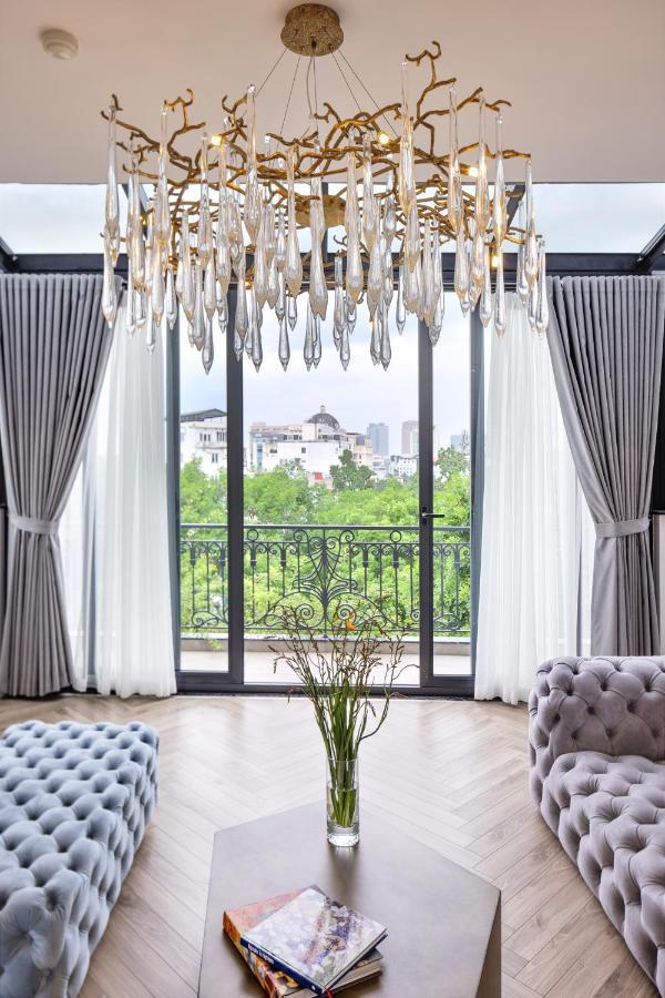 By Vitrine Apartment