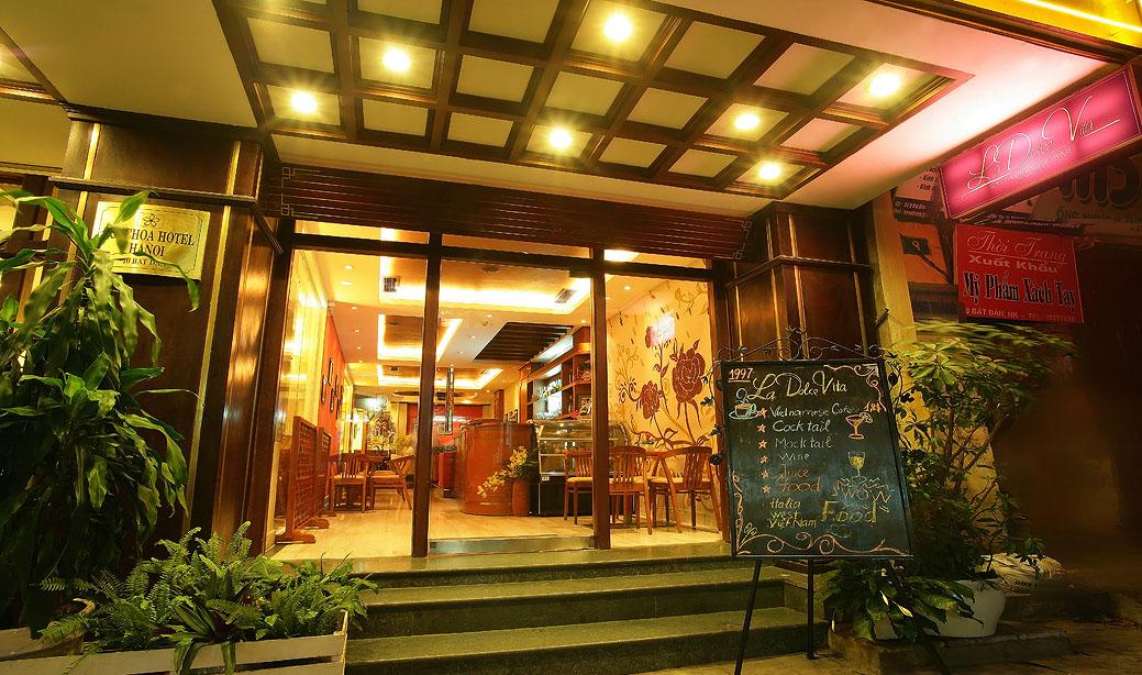 Quoc Hoa Premier