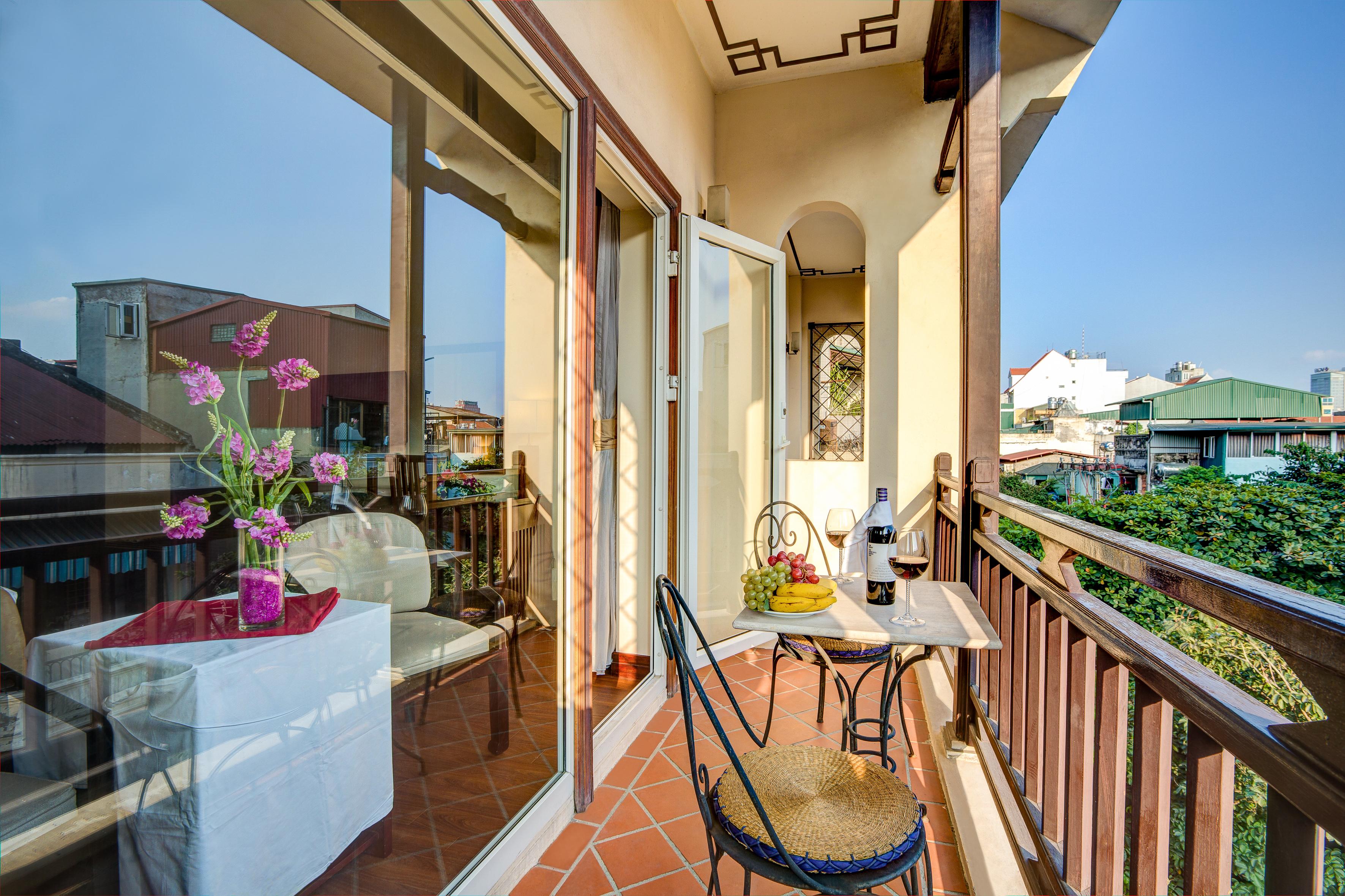 Quoc Hoa Premier Hotel