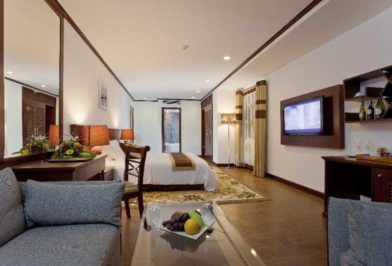 Hotel De Trendy & 4*