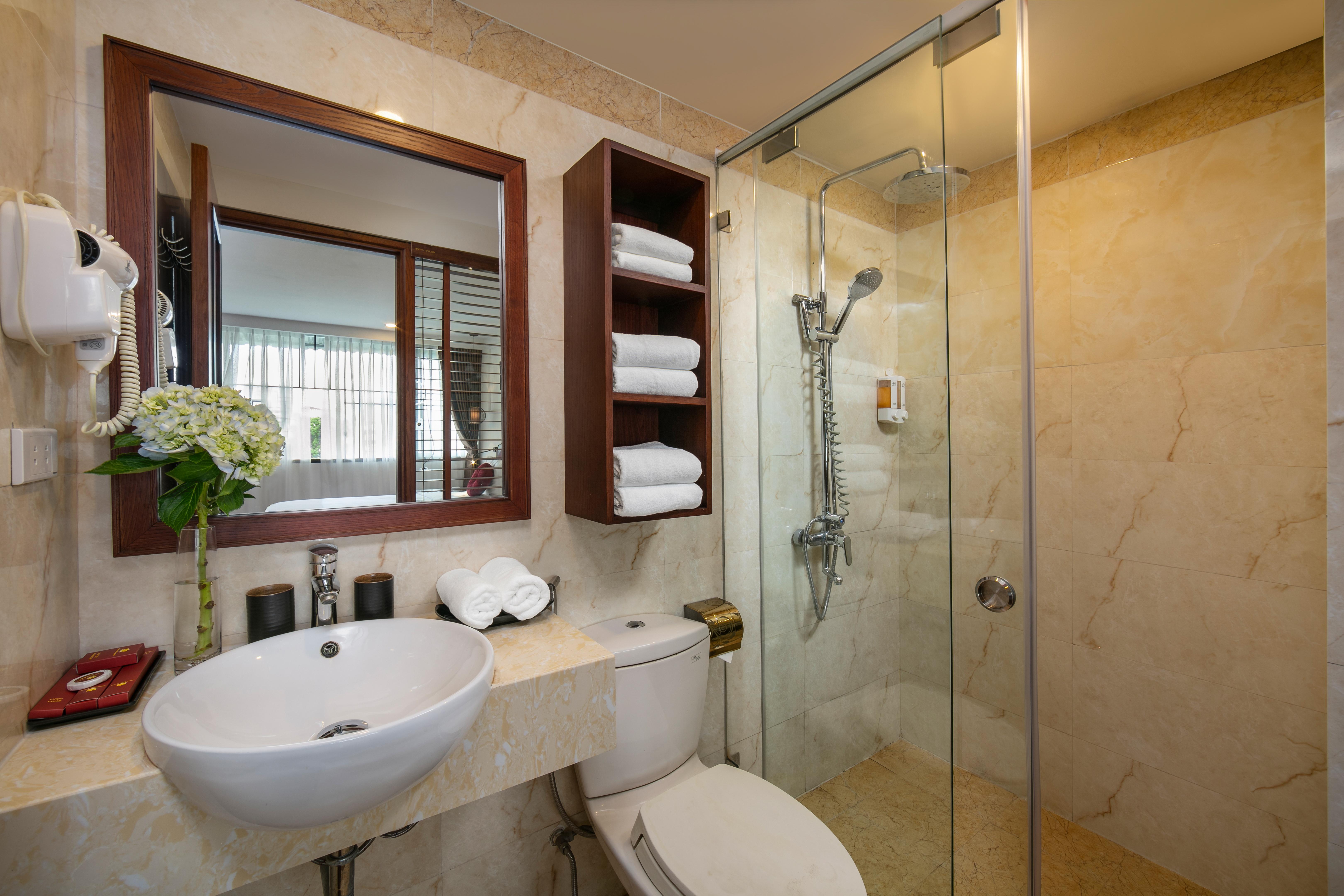 Vision Premium Hotel 3*