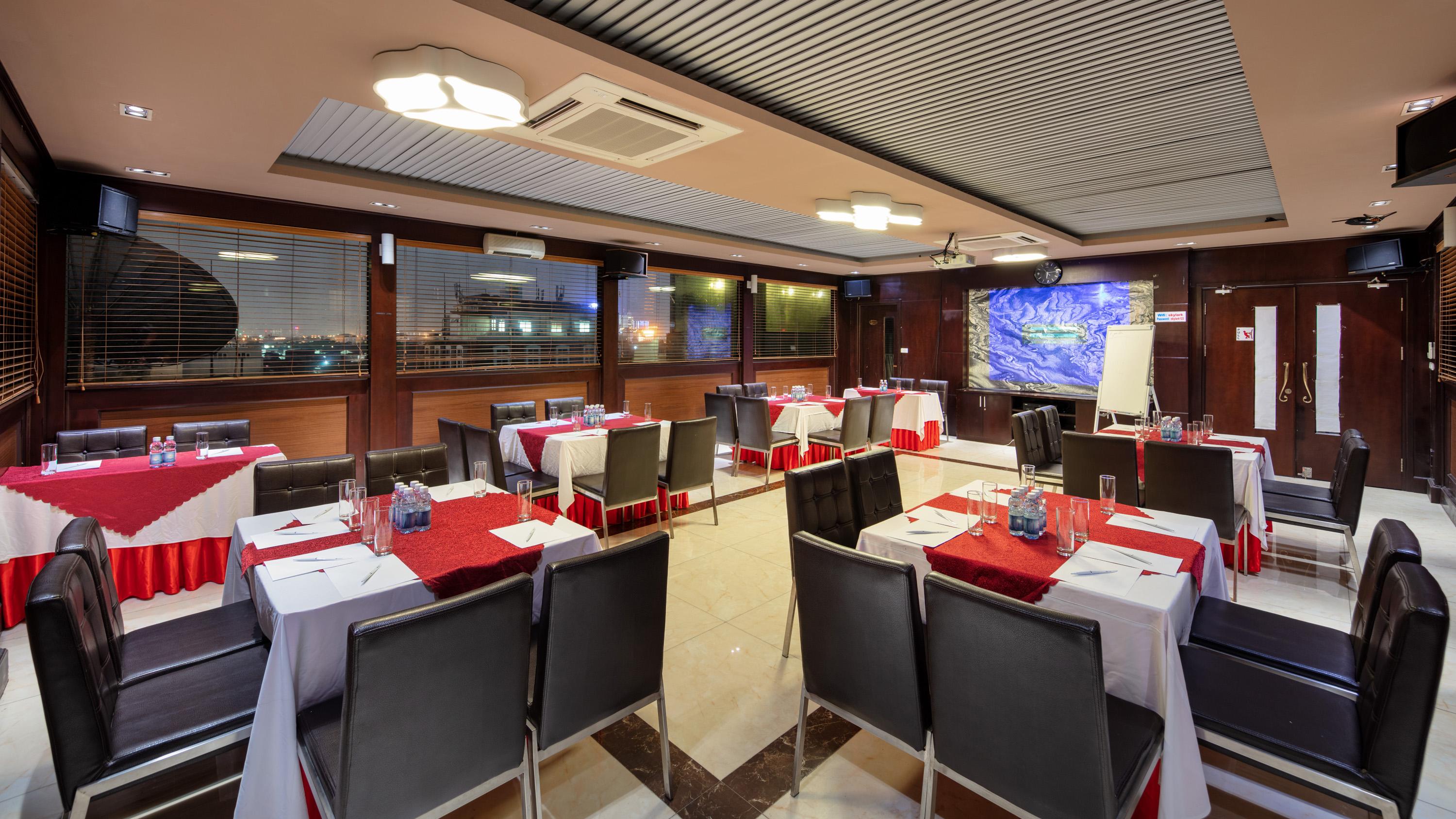 Skylark 4* Hanoi