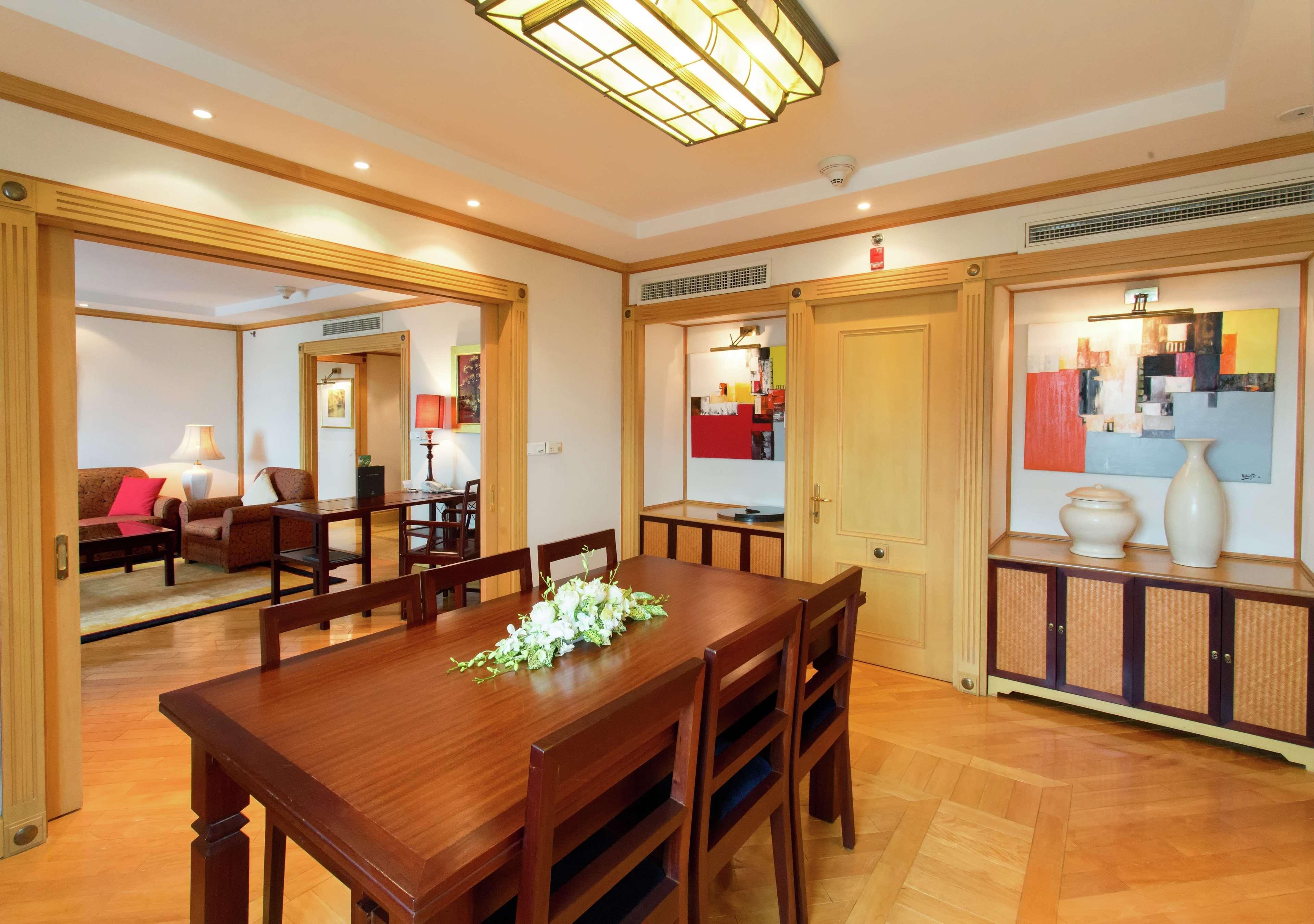 Hotel Hilton Opera Hanoi