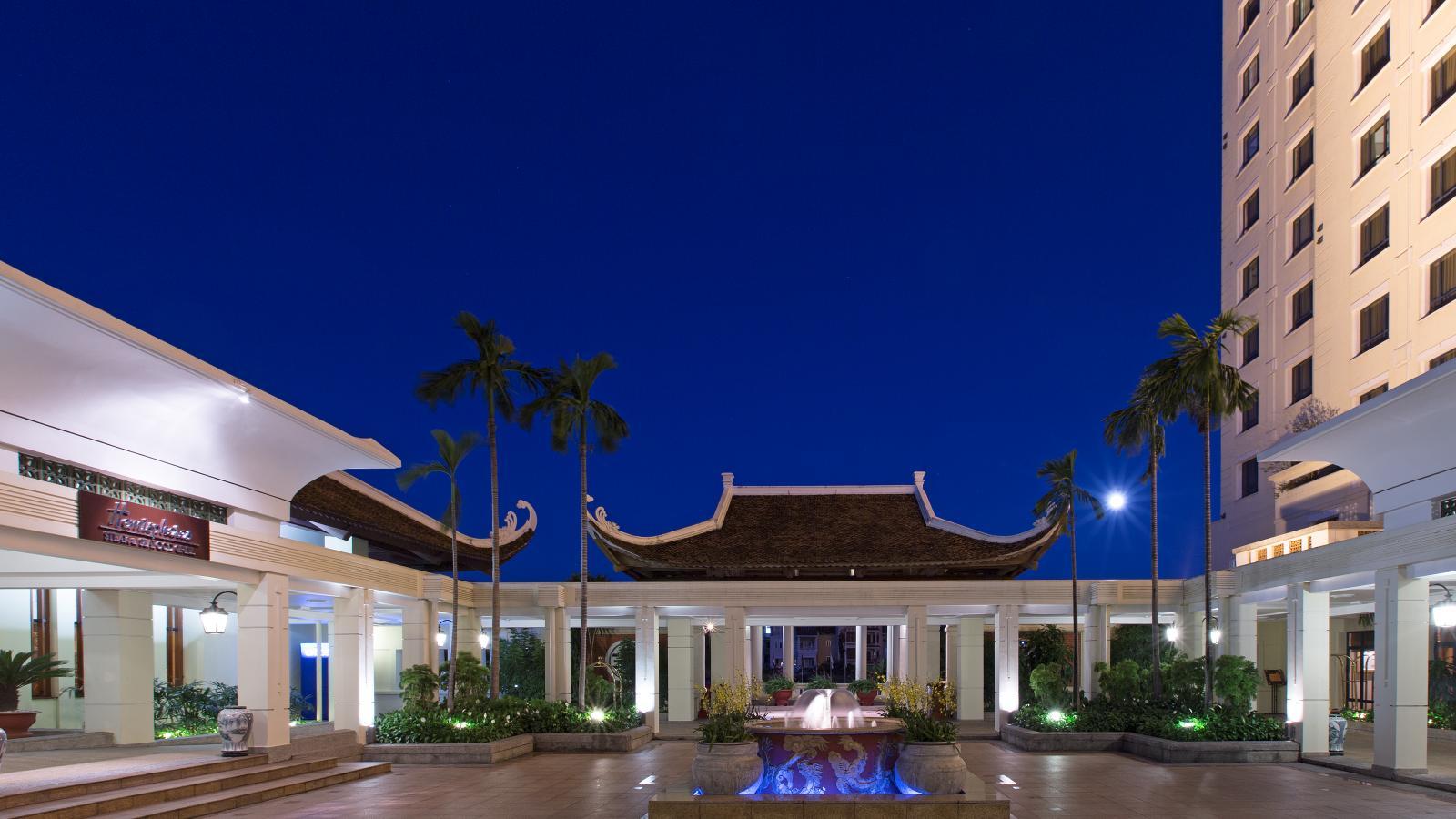 Sheraton Hotel 5*