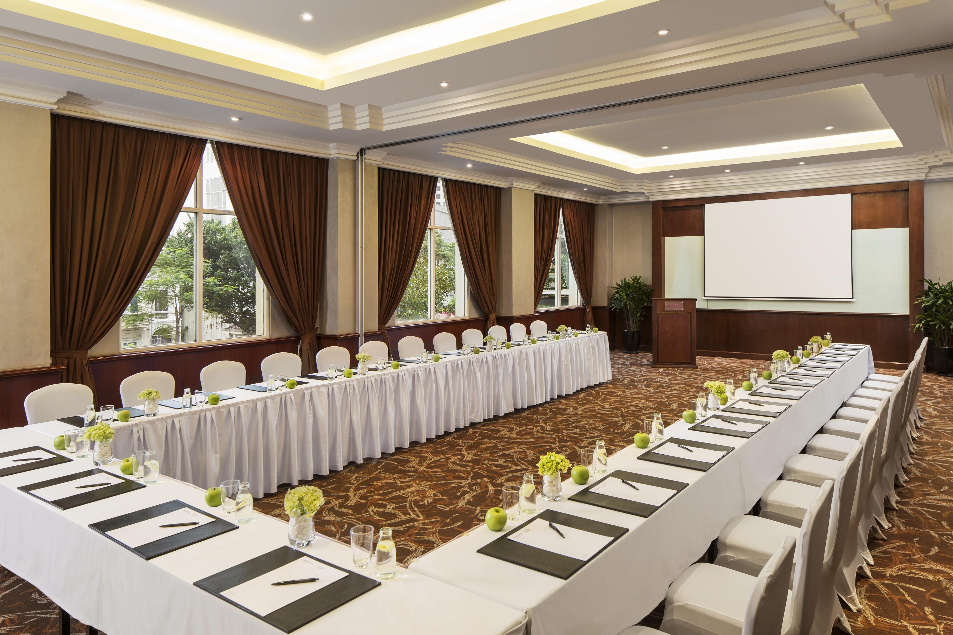 Moevenpick Centre Hotel