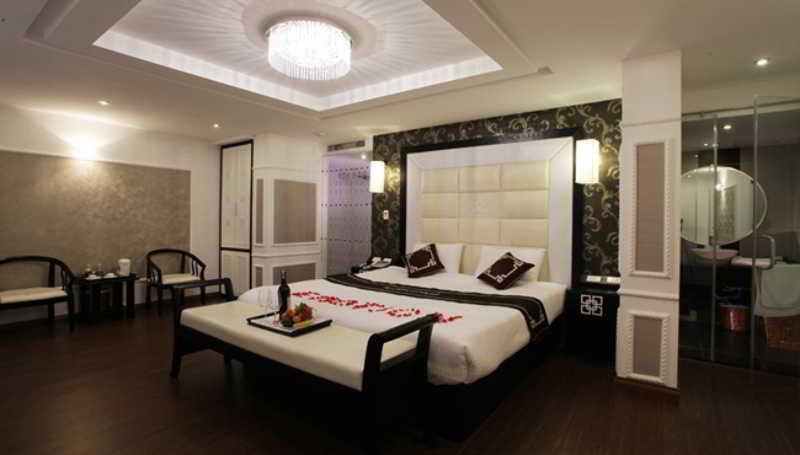 Emotion 3* Hanoi