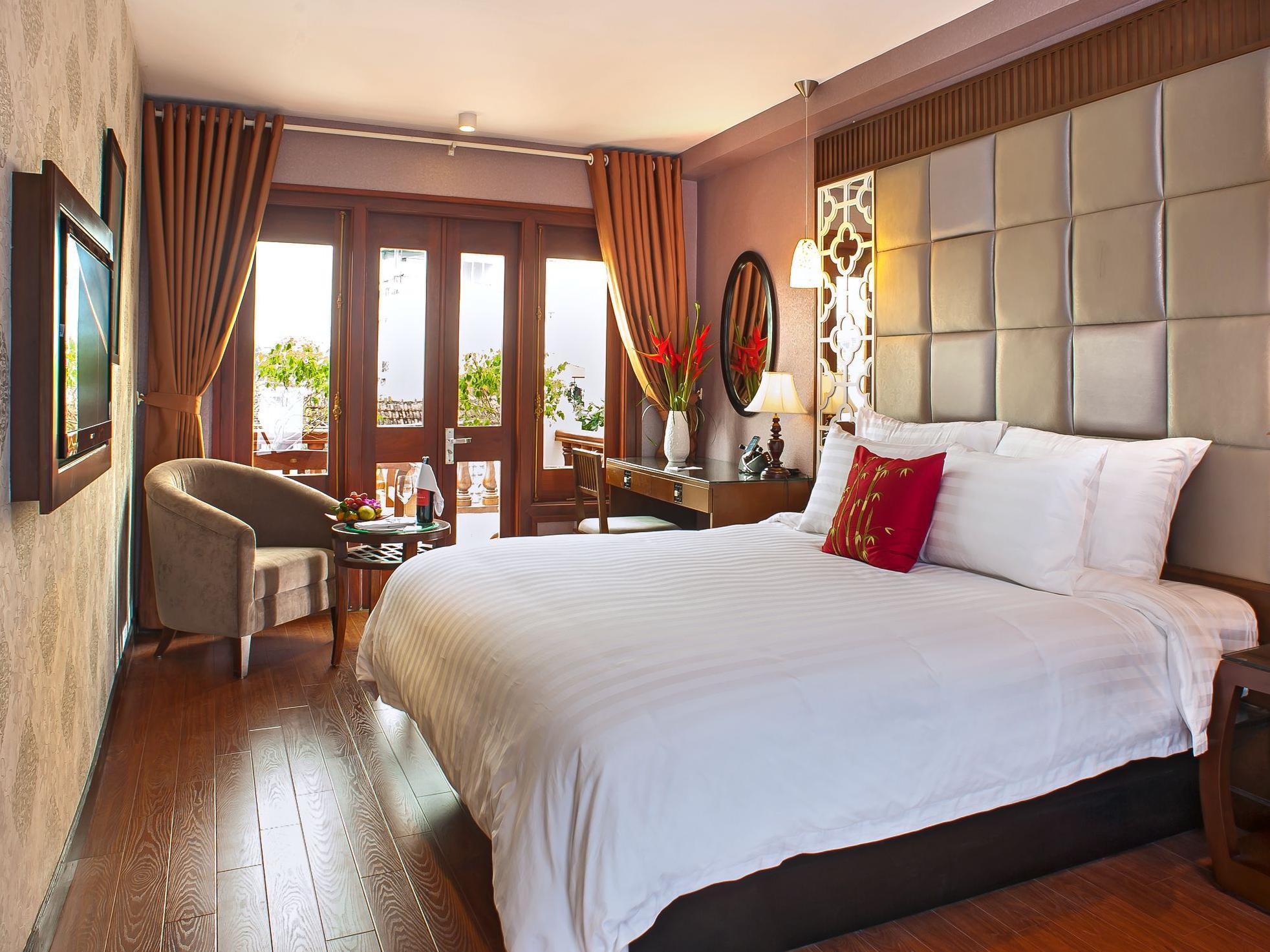 Classy & 4* Hanoi