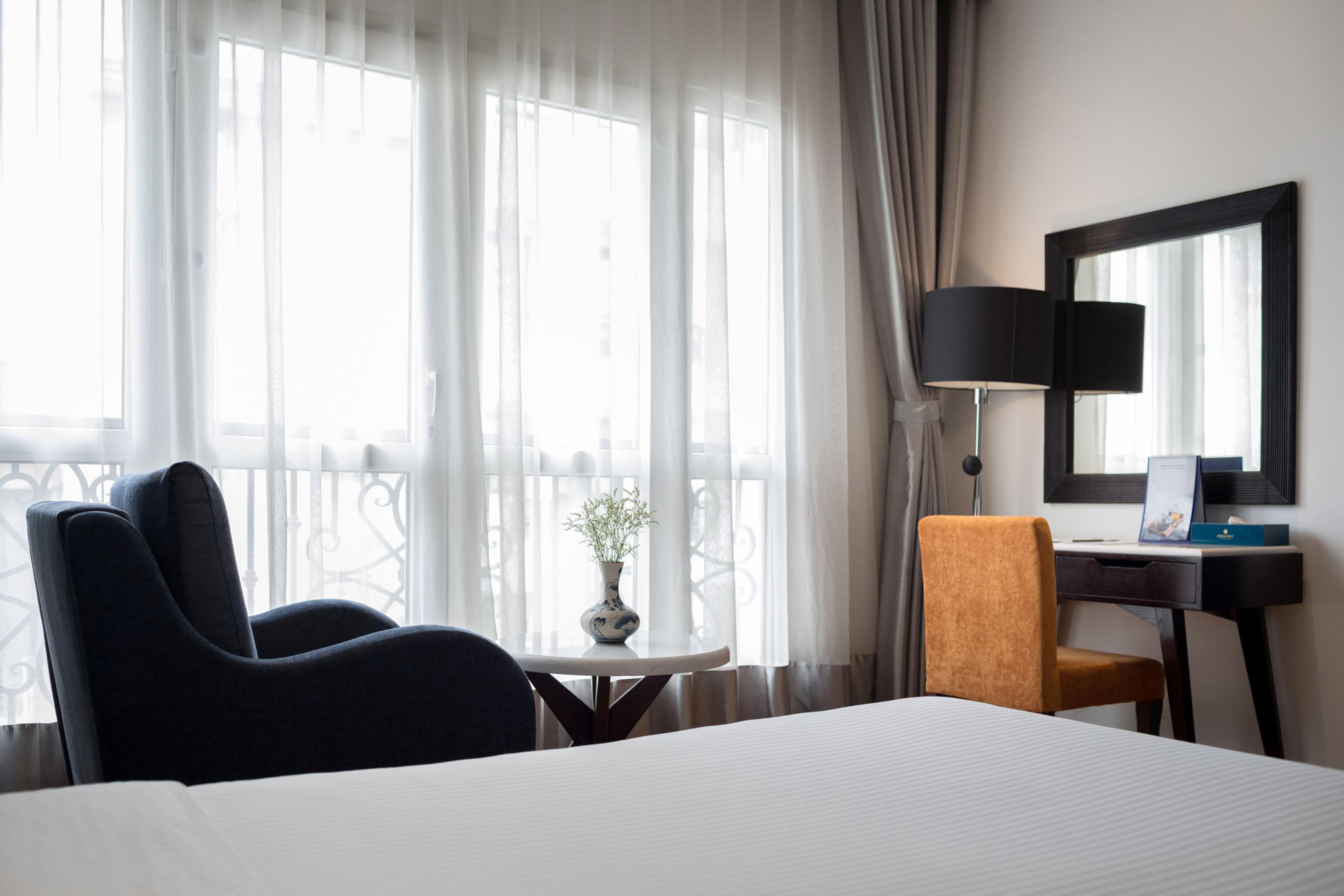 Hotel Brilliant & 4*