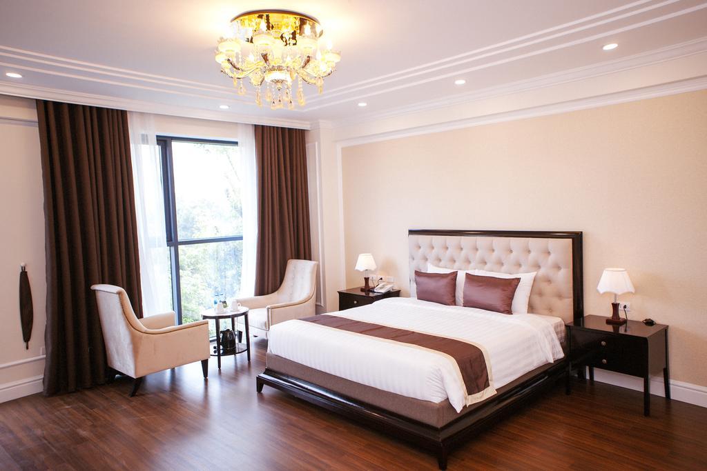 Adonis 3* Hanoi