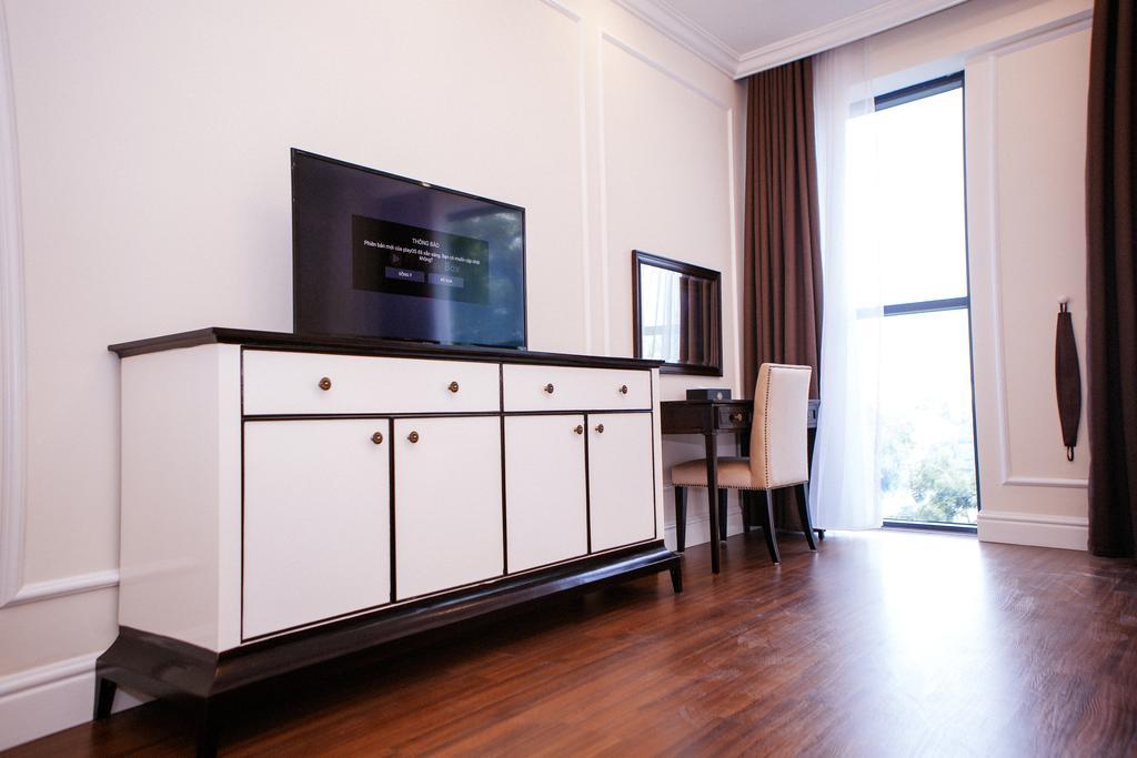 Adonis 3* Hanoi