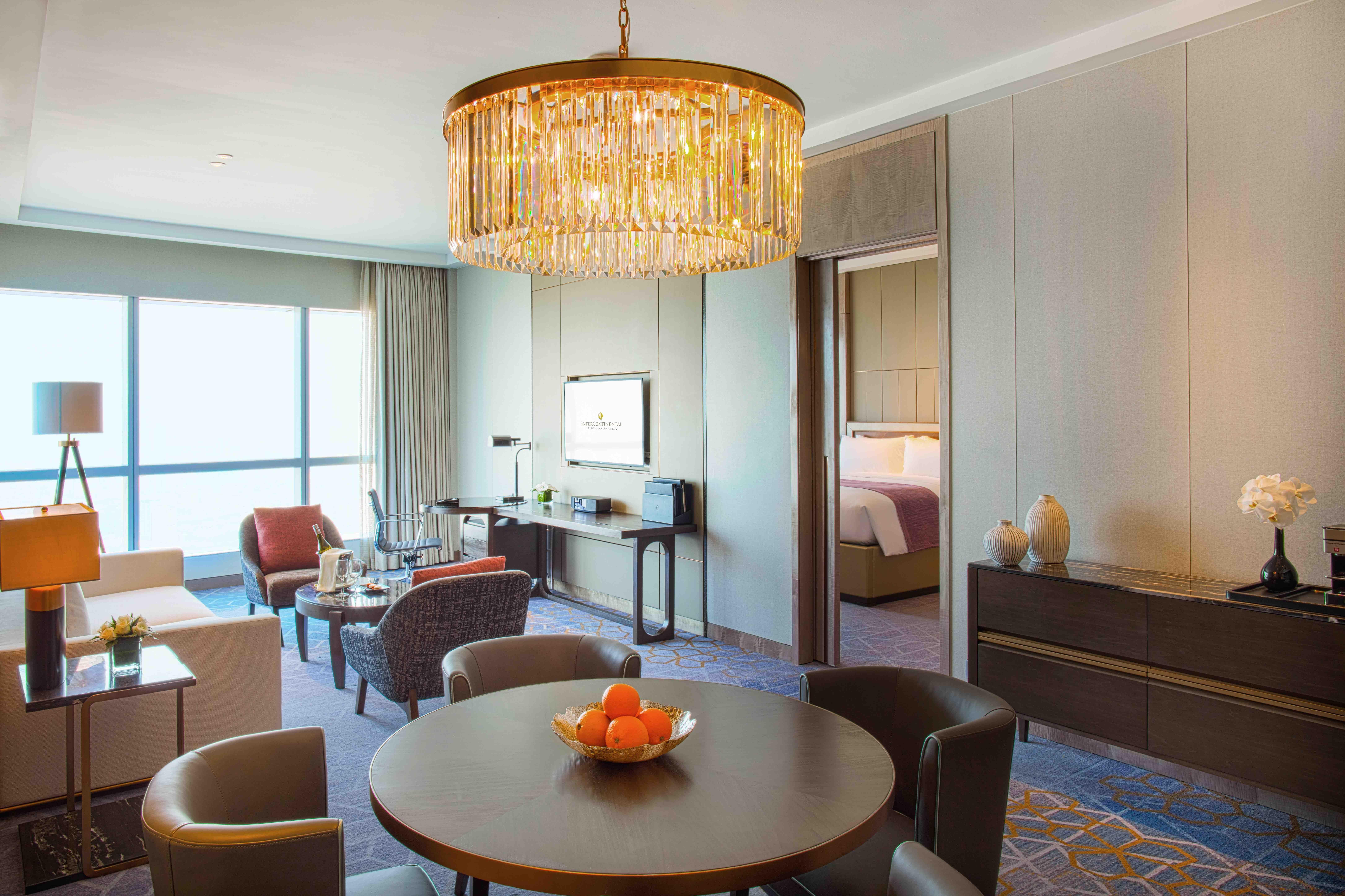 Intercontinental Landmark72 By Ihg 5*