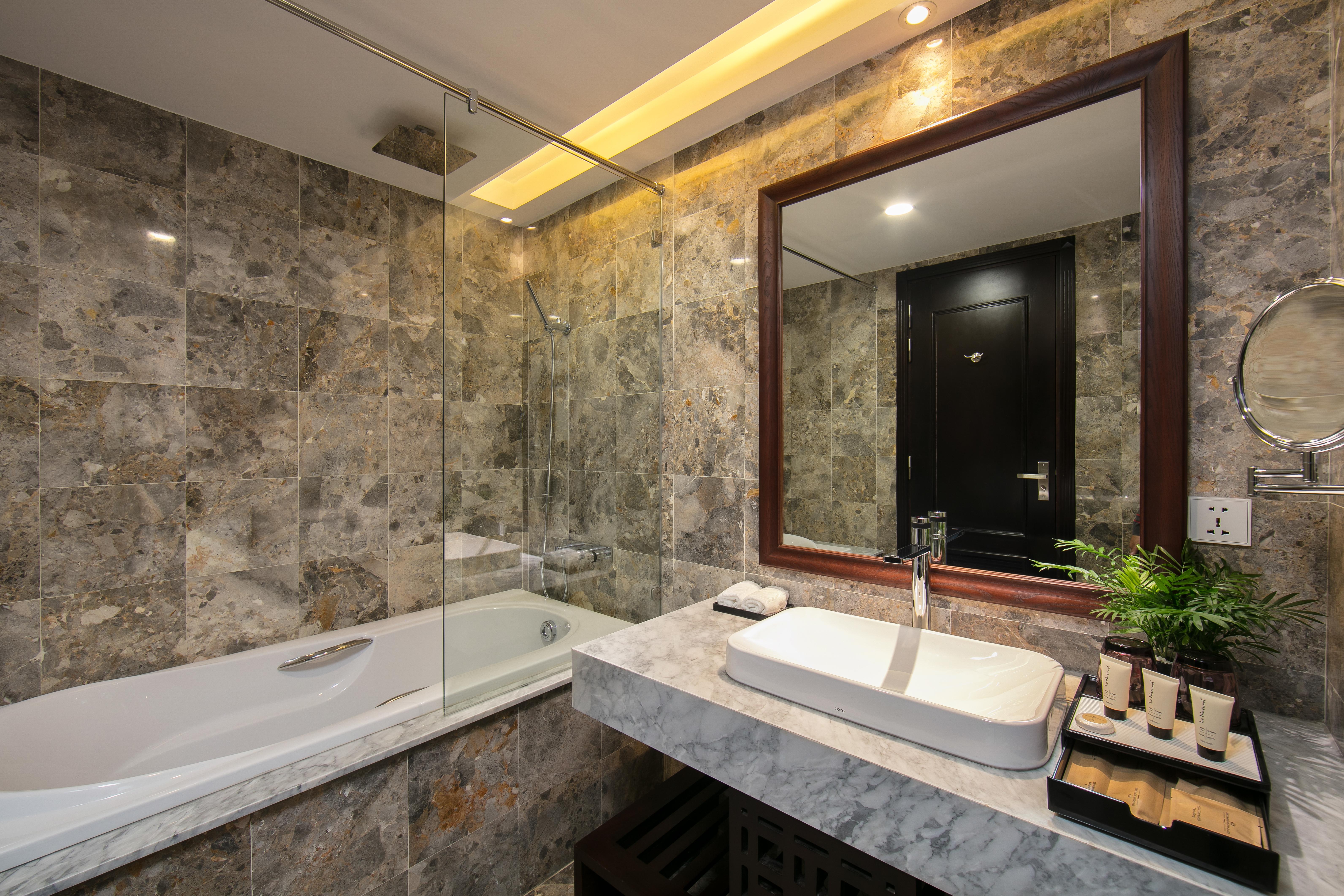 Hotel Sen Grand & Managed By Sen Group Hanoi