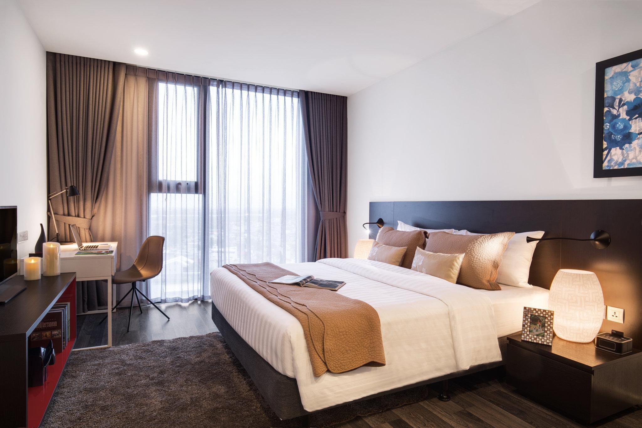 Somerset West Point Apartment