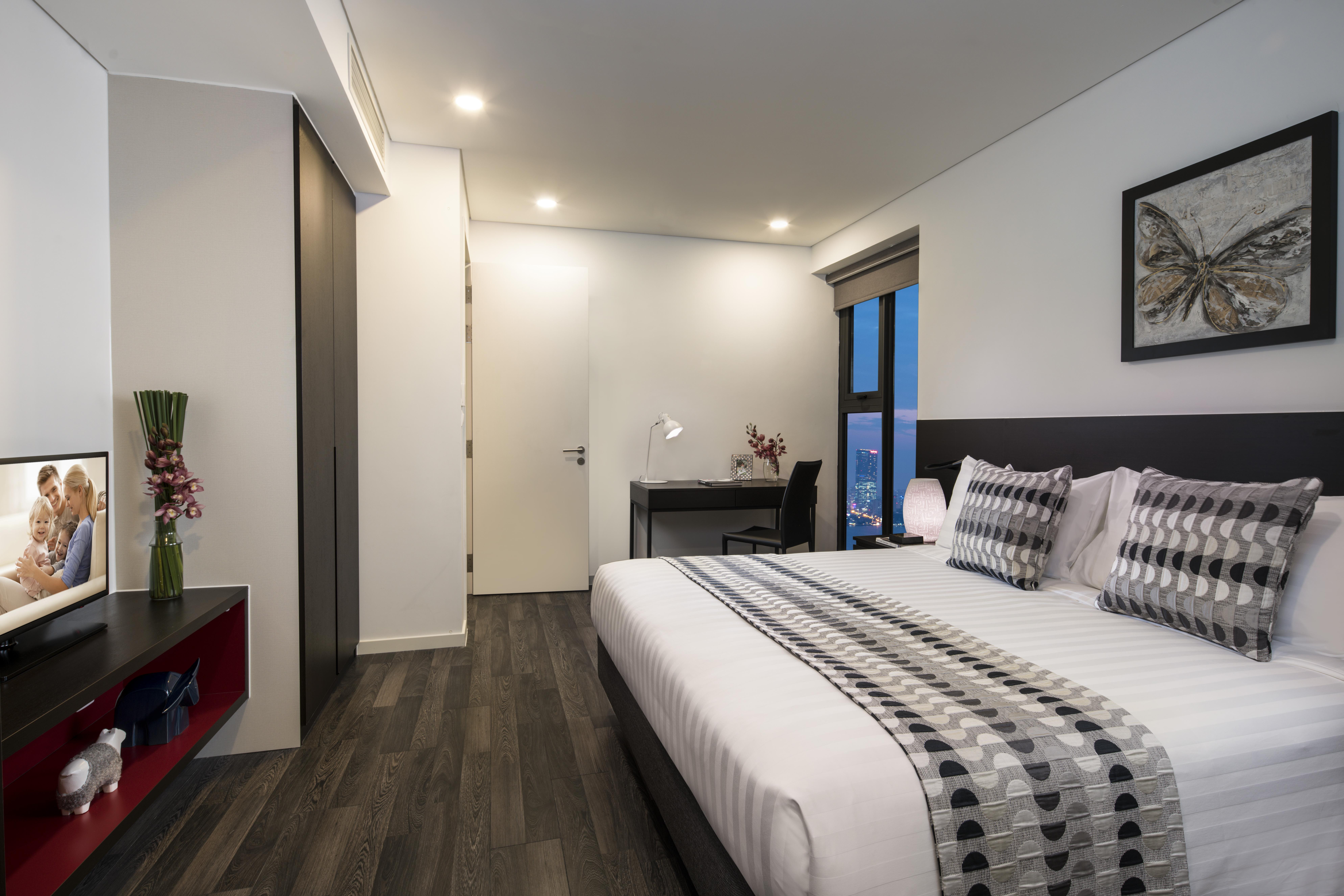 Somerset West Point Apartment