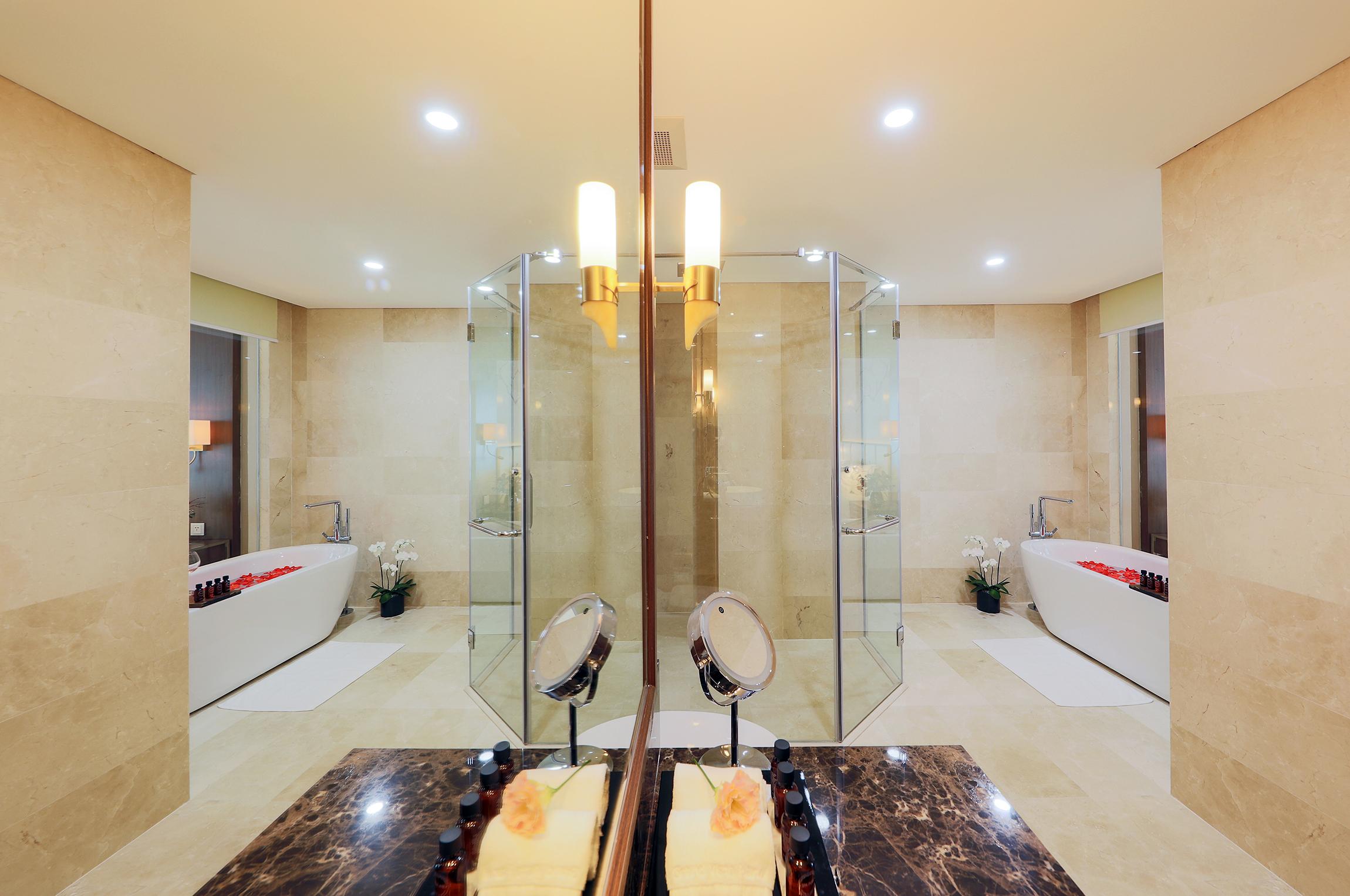 Grand Vista 5* Hanoi
