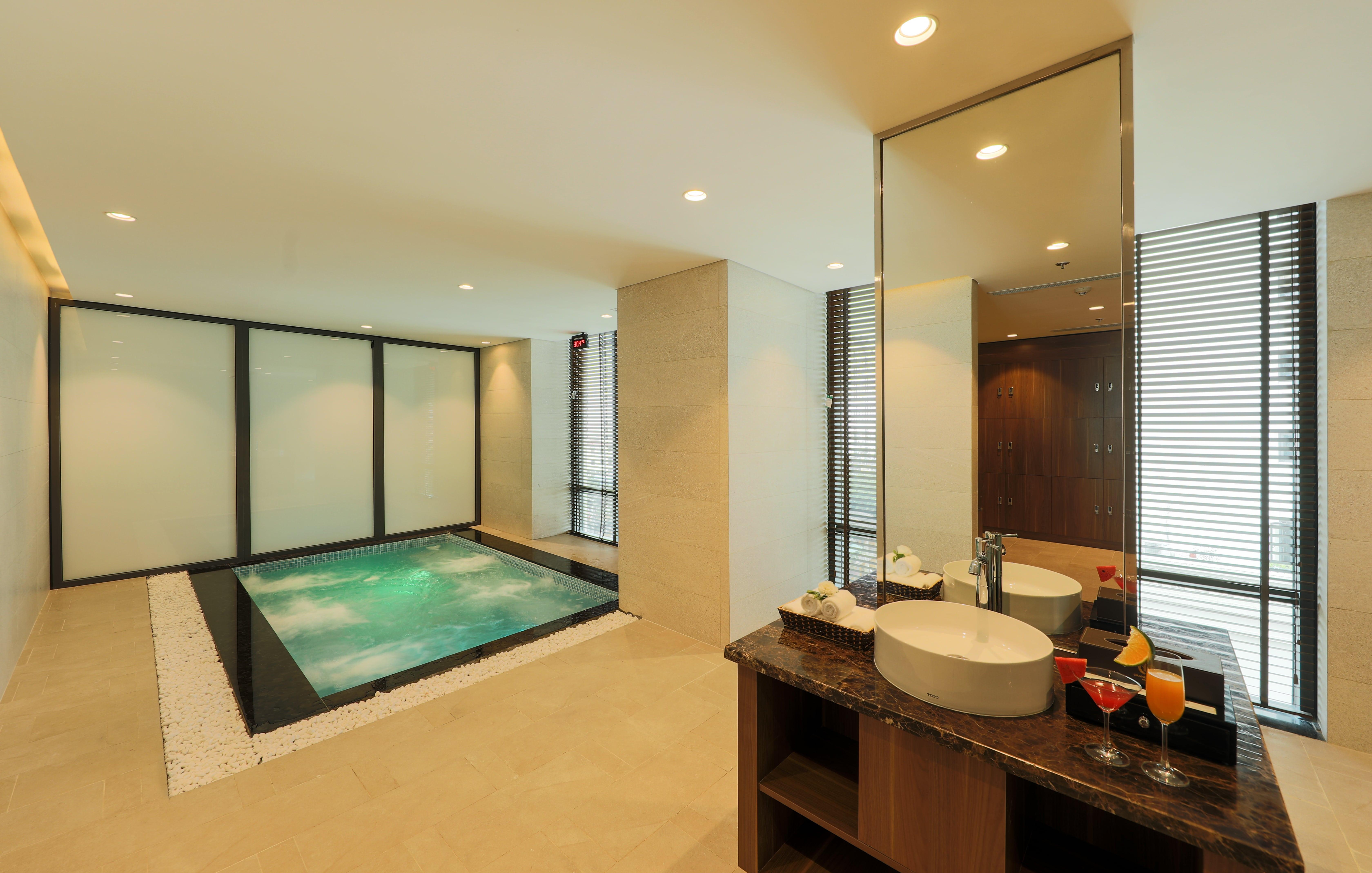 Grand Vista Hotel 5*