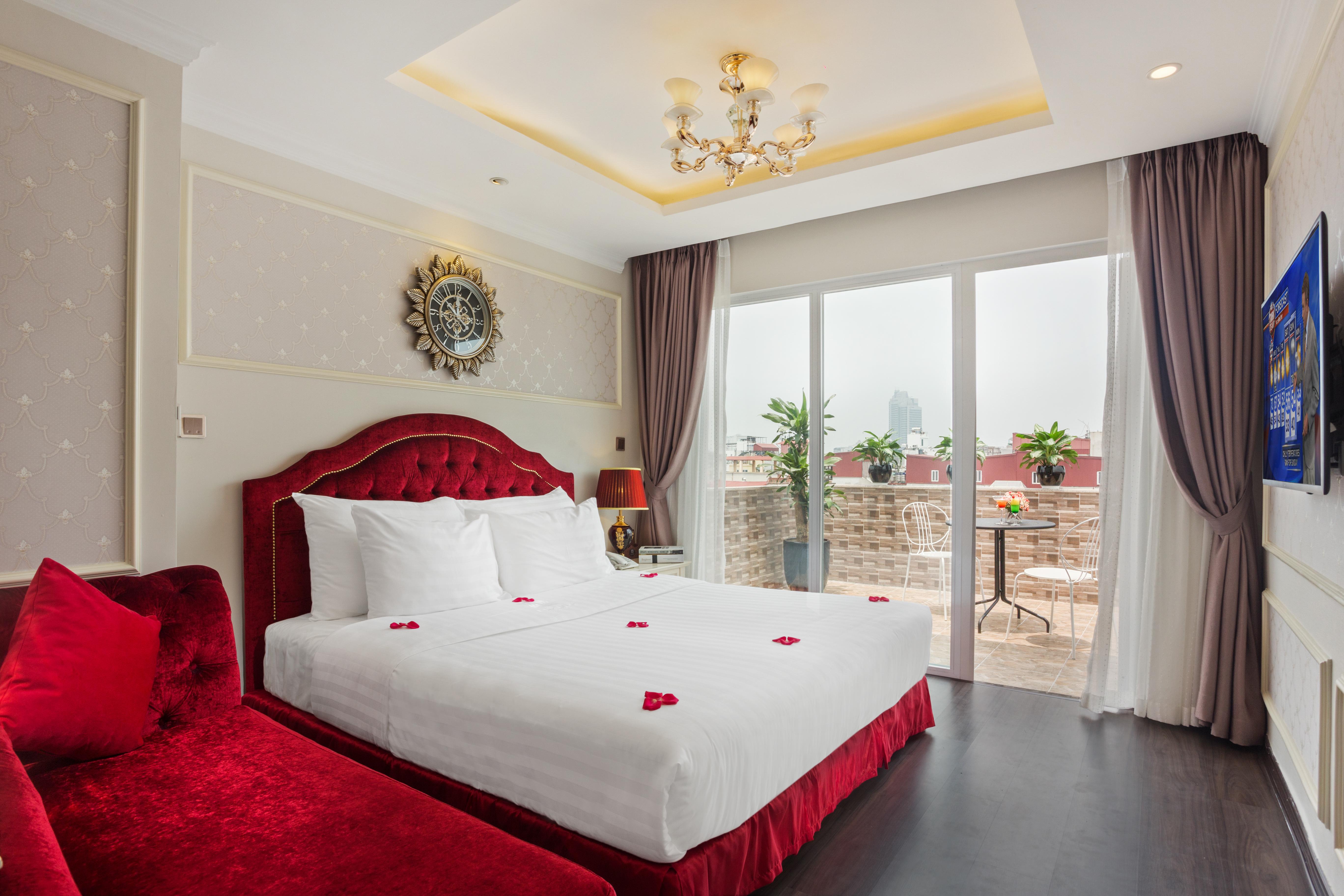 Luxury Old Quarter & Gym 4*