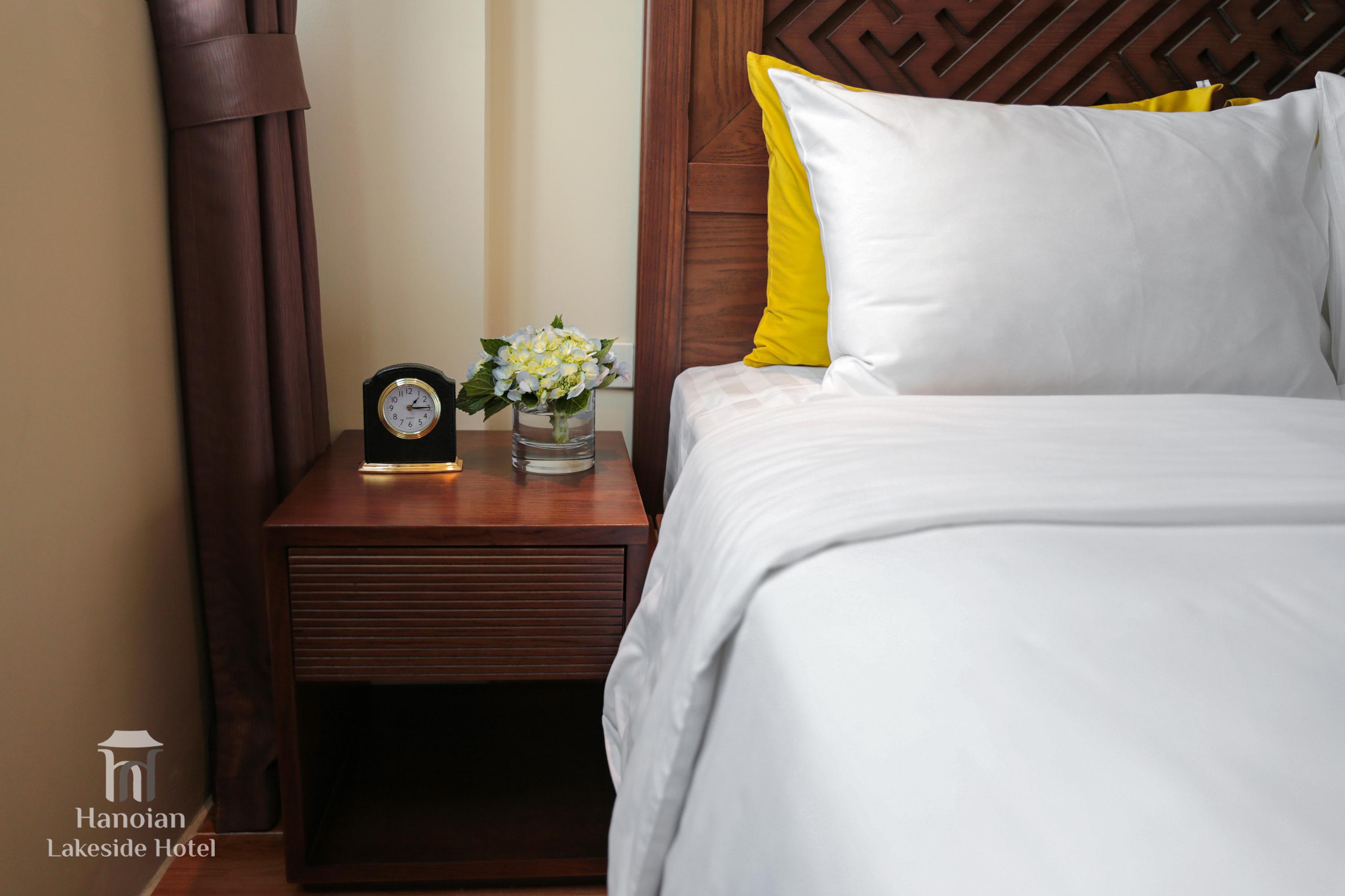 Hotel Lakeside Premium & Travel Hanói