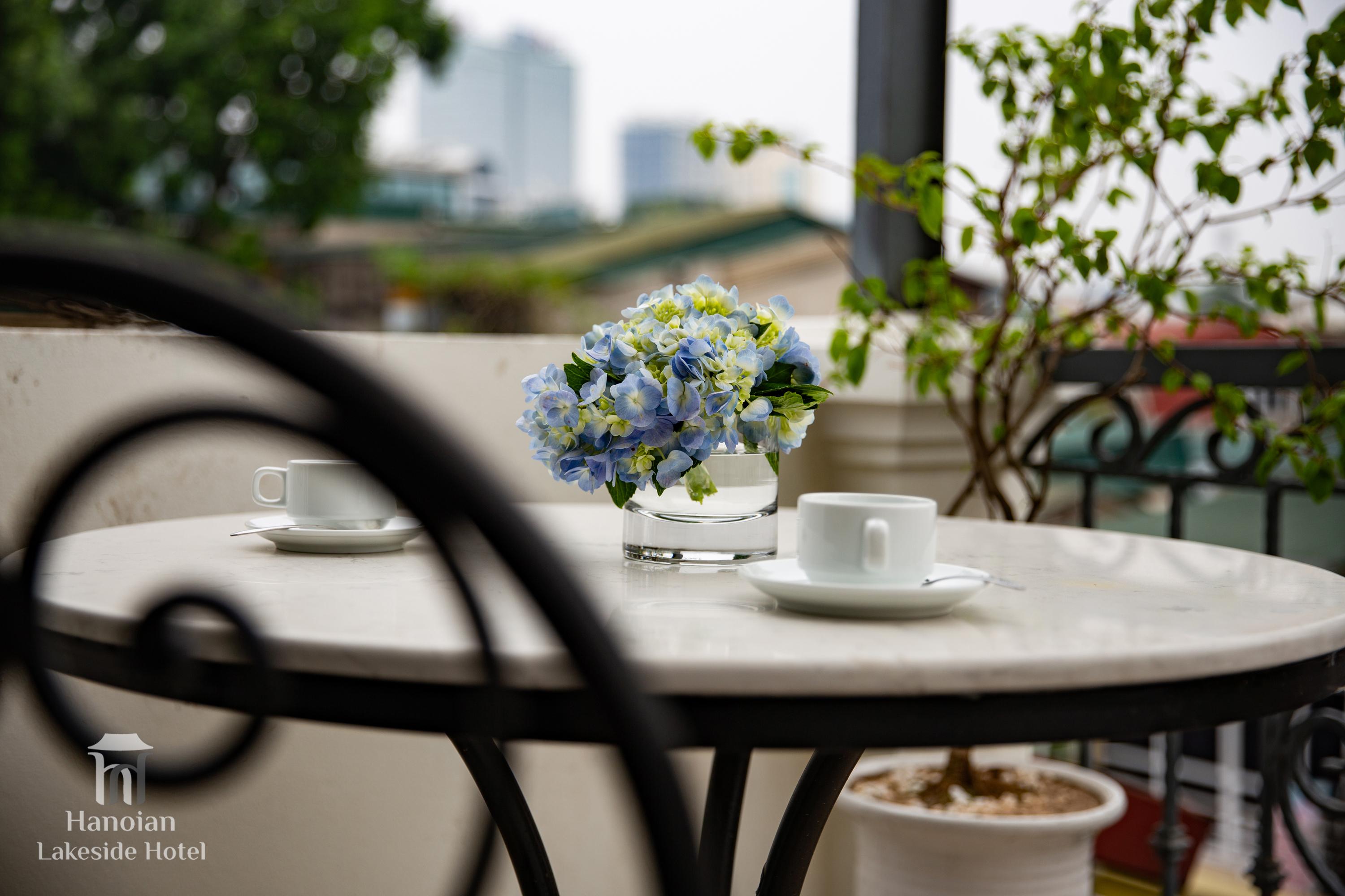 Hotel Lakeside Premium & Travel