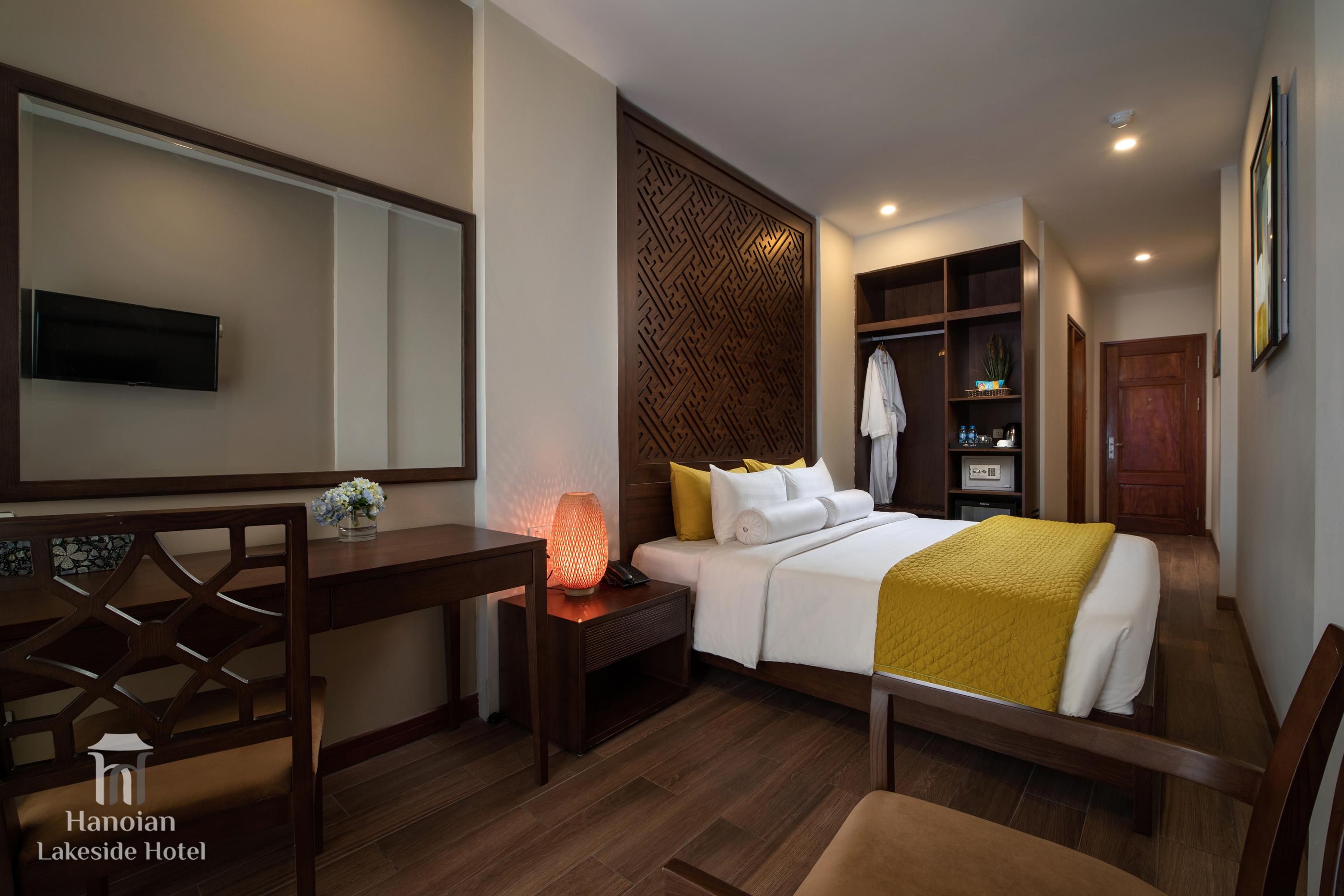 Lakeside Premium & Travel Hanói